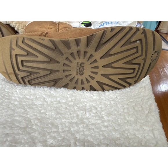 UGG Bailey Button Triplet II Boot Chestnut – 9 US UK 7.5 - Picture 5 of 13